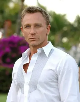 date with Daniel Craig meme template