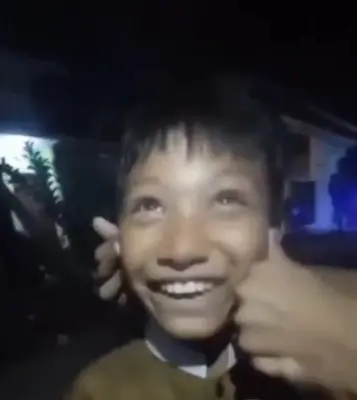 man smeli meme template