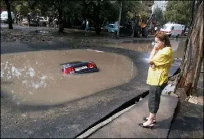 Pothole meme template