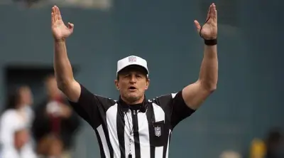 Touchdown meme template