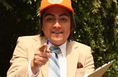 encuestador meme template