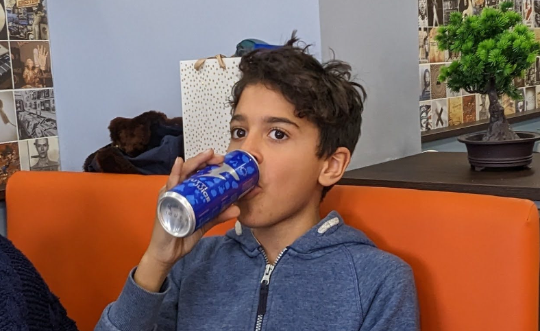 REMÉLEM ÍZLIK! meme template