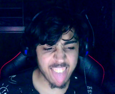 MAIOR PUNHETEIRO DO
BAIRRO DA PEDREIRA - MENDIGO DA PEDREIRA meme template