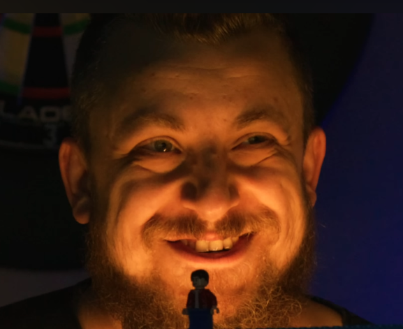 POV: MIKOR  PROBÁLSZ NEM IDEGES LENNI meme template